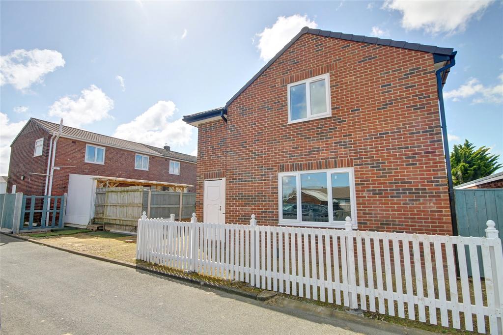 Forster Avenue, Sherburn Village... 3 bed semidetached house for sale