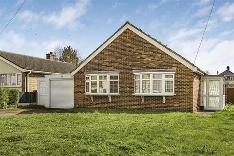 3 bedroom chalet for sale, Kingsway, Royston SG8