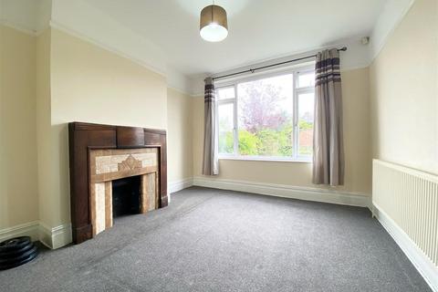 3 bedroom end of terrace house to rent, Tennis Road, Knowle, BS4