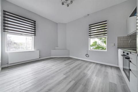 2 bedroom flat for sale, Hardy Road, Wimbledon SW19