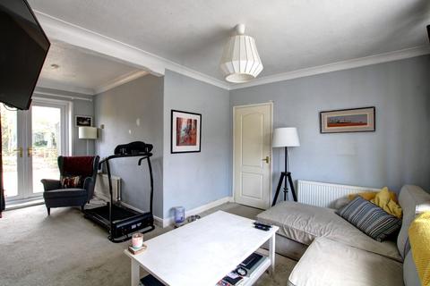 3 bedroom terraced house for sale, Bradford Crescent, Gilesgate, Durham, DH1