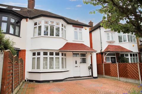 4 bedroom semi-detached house for sale, Langley Drive, Wanstead