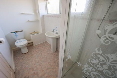 39 Beach Road, Carlyon Bay, St Austell, PL25 3PQ
