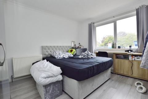 5 bedroom house to rent, Devenay Road, Stratford