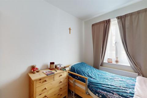 25 Maynard Close, Bradwell, Milton Keynes, MK13 9HS