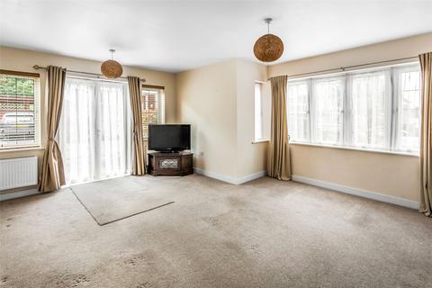 2 bedroom flat for sale, Hill View, Dorking, Surrey, RH4