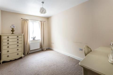 66 Hill View, Dorking, RH4 1SY