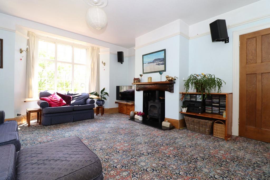 Dorset Road, BexhillonSea, TN40 4 bed detached house for sale £650,000