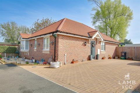 3 bedroom detached bungalow for sale, Whitegates Court, Little Clacton CO16