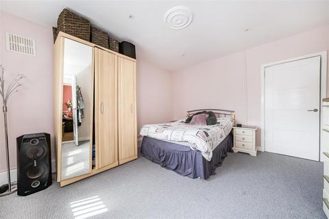 4a Wheatley Road, Isleworth, TW7 6JH