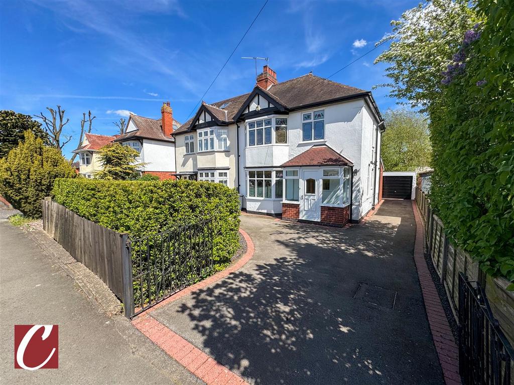 Coventry Road, Nuneaton 3 bed semidetached house for sale £275,000