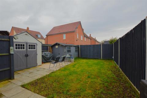 19 Boundary Drive, Wexham, Slough, SL2 4FQ