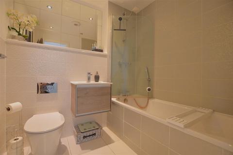 19 Boundary Drive, Wexham, Slough, SL2 4FQ