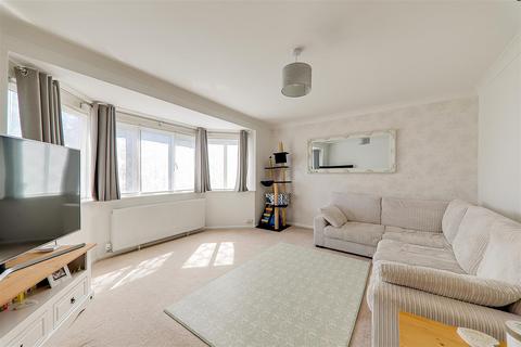3 bedroom chalet for sale, Arundel Road, Worthing BN13