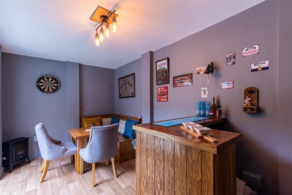 1 Jewitt Way-Hi-8.jpg