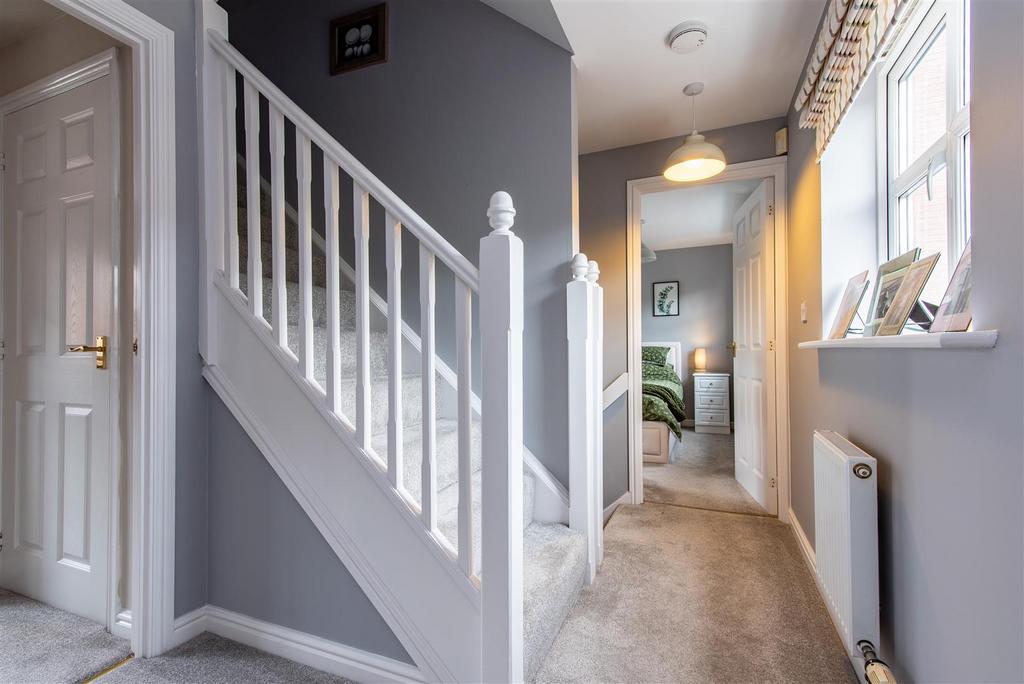 1 Jewitt Way-Hi-32.jpg