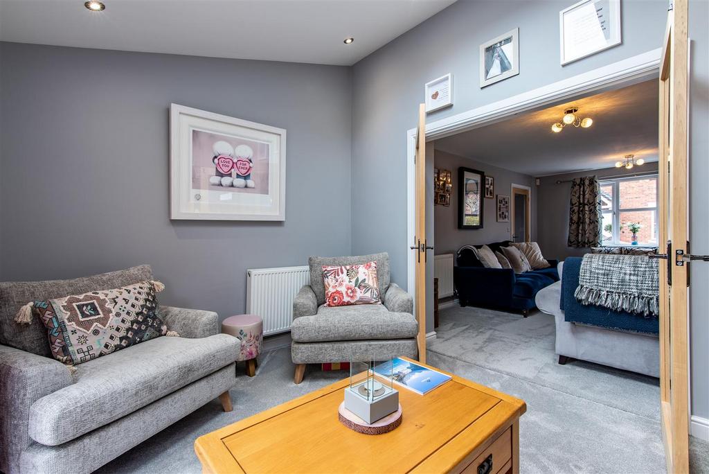 1 Jewitt Way-Hi-17.jpg