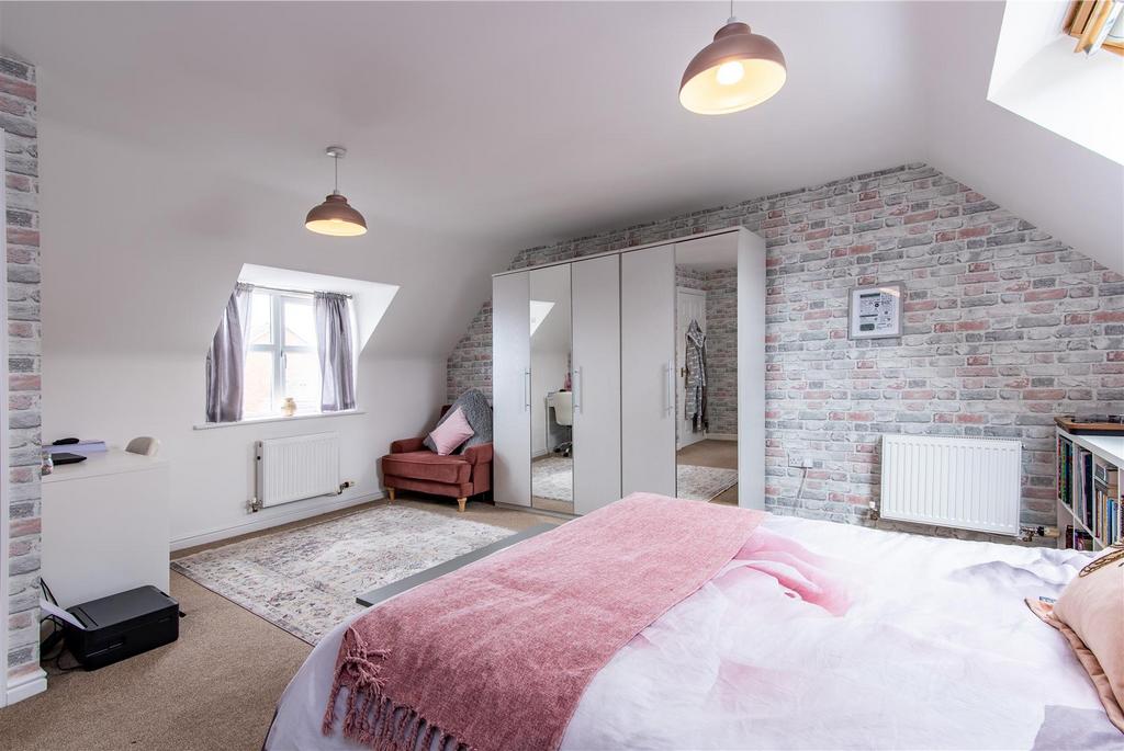 1 Jewitt Way-Hi-40.jpg