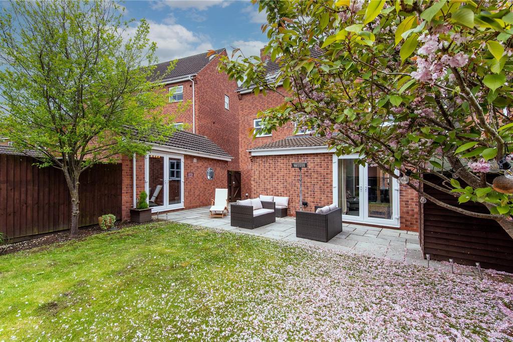 1 Jewitt Way-Hi-4.jpg