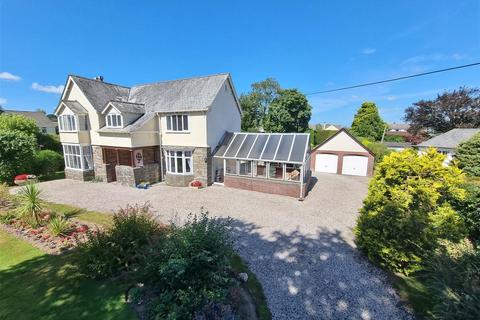 4 bedroom detached house for sale, Launceston