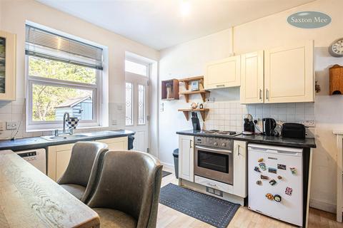 18 Hands Road, Sheffield, S10 1NB