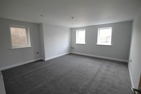 3 bedroom apartment for sale, Longcauseway, Farnworth, Bolton