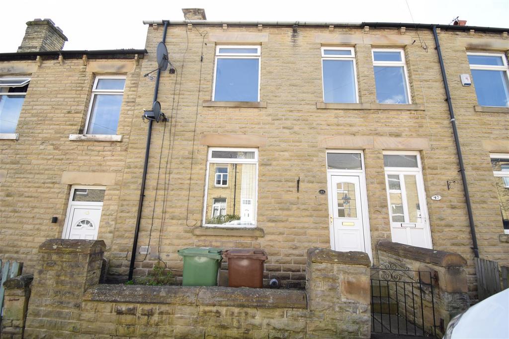 Park Street, Horbury WF4 2 bed terraced house to rent £750 pcm (£173 pw)
