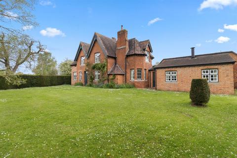 3 bedroom detached house to rent, The Gardens House, Madresfield, Malvern, Worcestershire, WR13 5AU