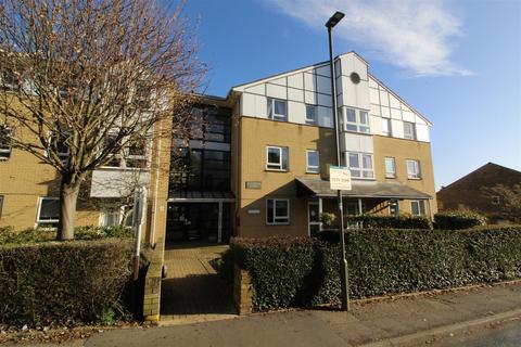 1 bedroom retirement property for sale, Potters Lane, Barnet EN5