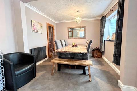 4 bedroom detached house for sale, Dulverton Road, Abington Vale, Northampton NN3