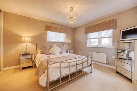 4 bedroom detached house for sale, Woodlands Way, Lenzie, Glasgow