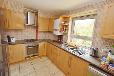 2 bedroom flat for sale, Barking Road, East Ham, London, E6 2LR