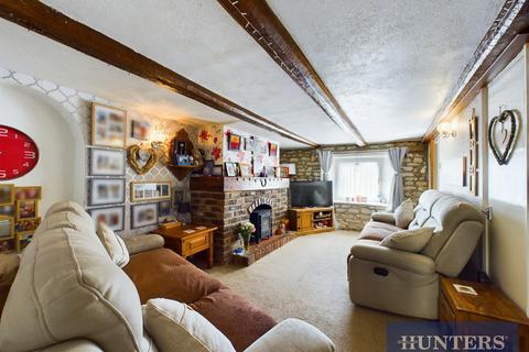 2 bedroom cottage for sale, High Street, Bempton, Bridlington