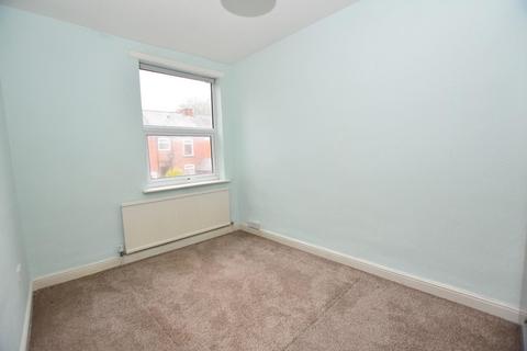 3 bedroom terraced house to rent, Old Hall Road, Brampton, Chesterfield, Derbyshire