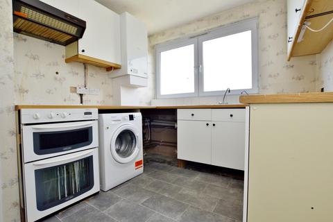 2 bedroom flat for sale, Slewins Close, Hornchurch