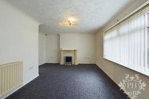 3 bedroom end of terrace house to rent, Nightingale Road, Middlesbrough