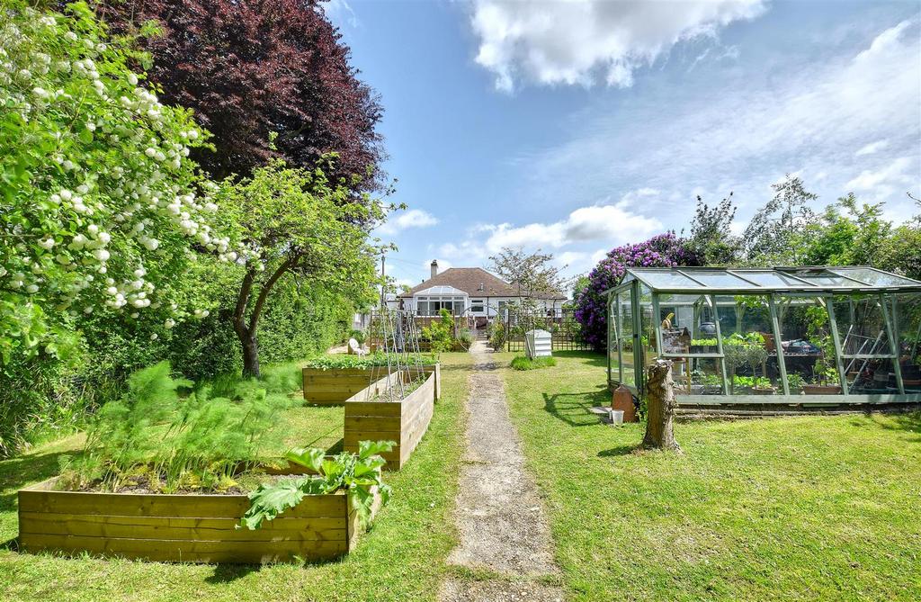 Ox Lane, St. Michaels, Tenterden 3 bed detached bungalow for sale £