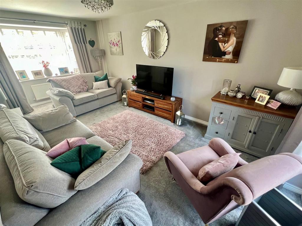 Dual aspect lounge