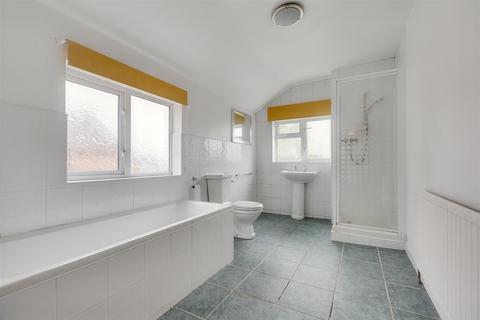 16 William Road, Stapleford, Nottingham, NG9 8ES