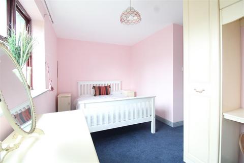 1 bedroom flat for sale, Longfield Road, Stourbridge