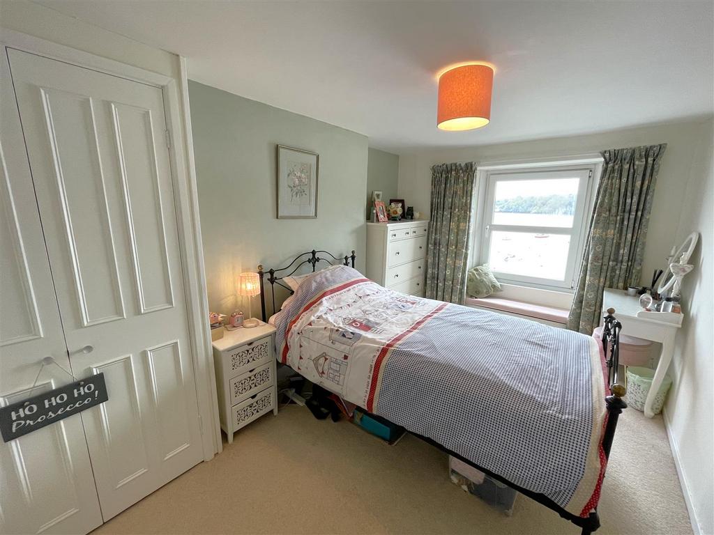 Bedroom two.jpg