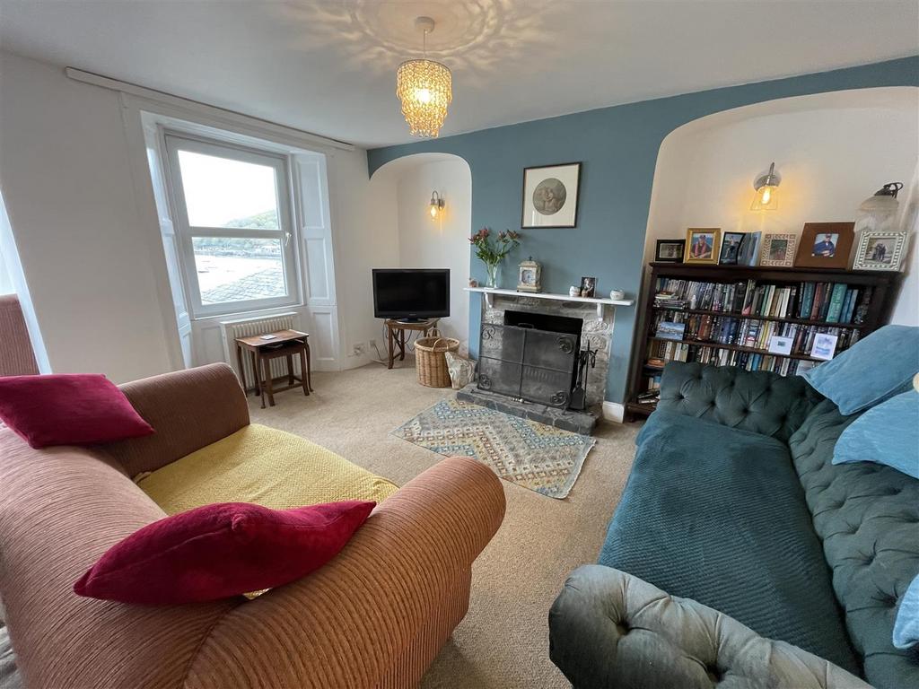 Sitting area.jpg