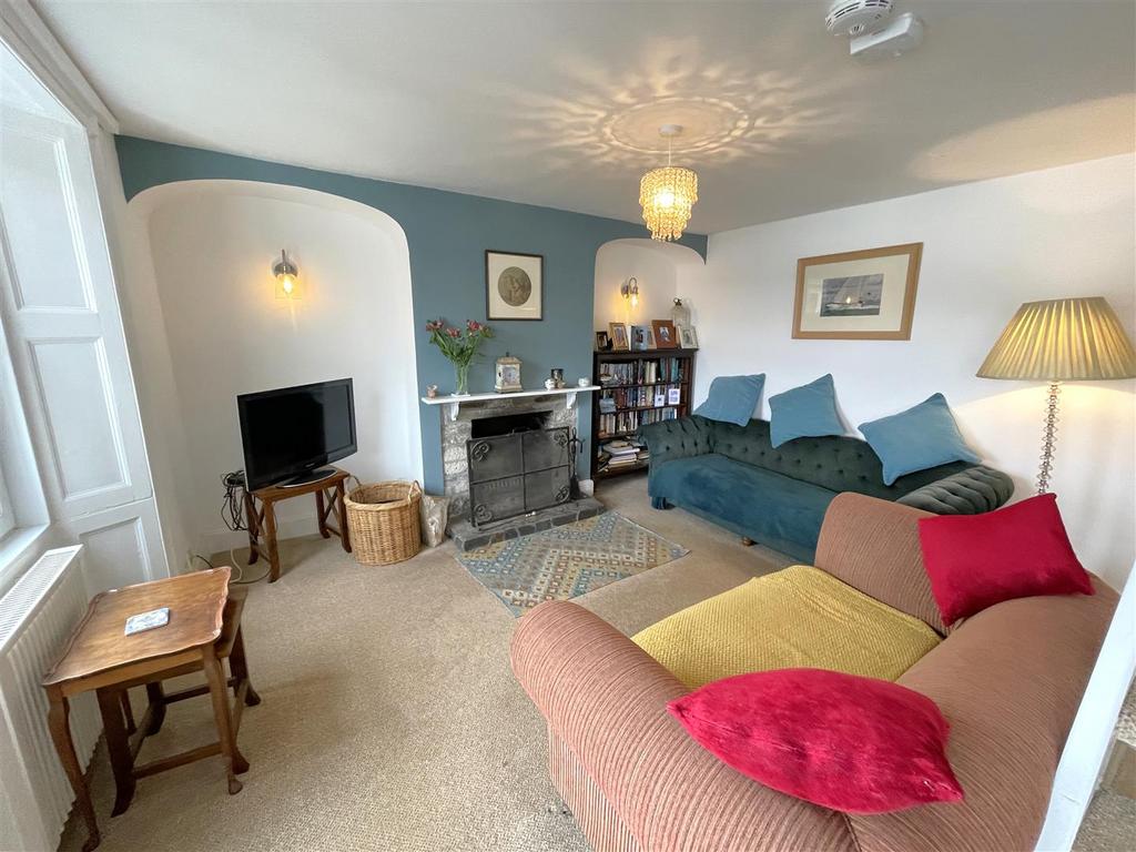Sitting room.jpg