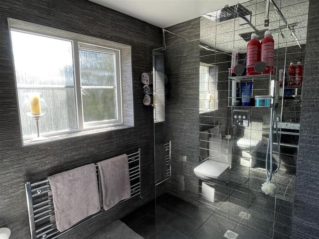 En-Suite: