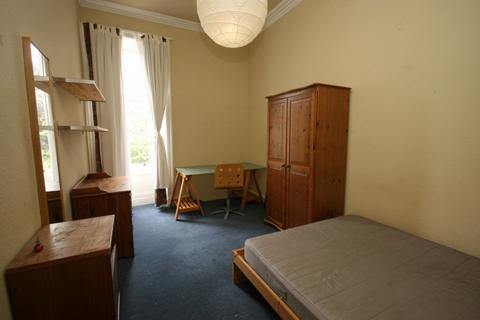 5 bedroom flat to rent, Strathearn Road, Edinburgh
