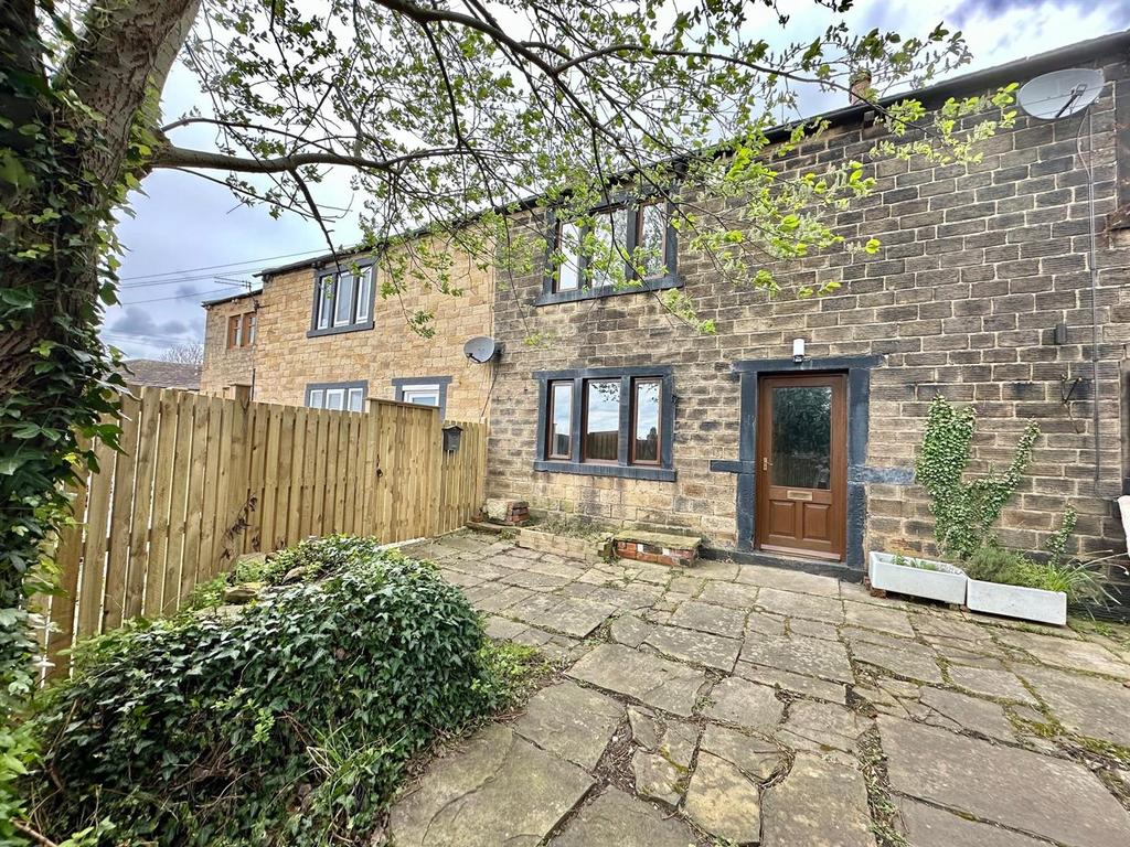 Kilpin Hill Lane, Dewsbury 3 bed cottage £180,000