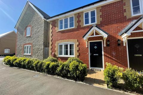 3 bedroom semi-detached house for sale, Glovers Road, Stalbridge