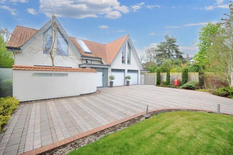 4 bedroom detached house for sale, Airdale Road, Stone
