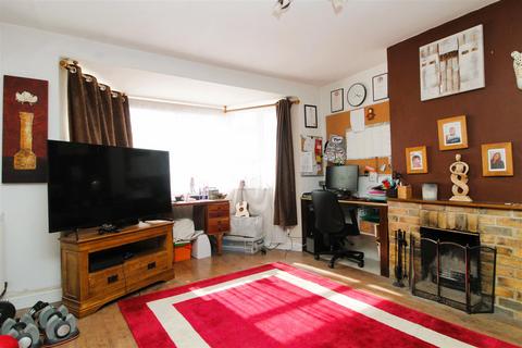 3 bedroom semi-detached house for sale, Northdown Hill, Broadstairs