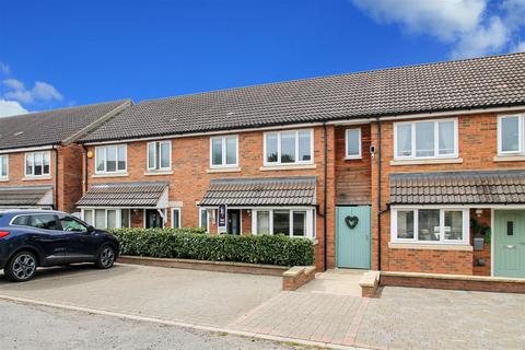 3 bedroom terraced house for sale, Grove Road, Thrapston NN14